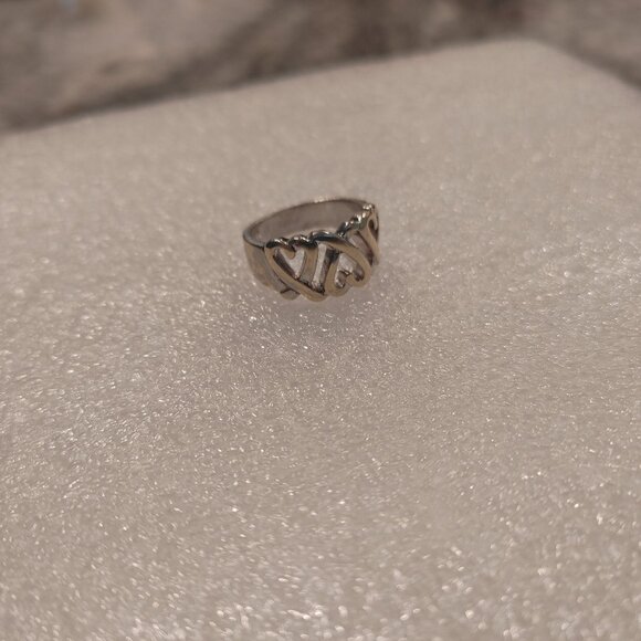 Loving Heart - Silver - Tiffany & Co. Ring, Size 6.5 - Picture 5 of 16